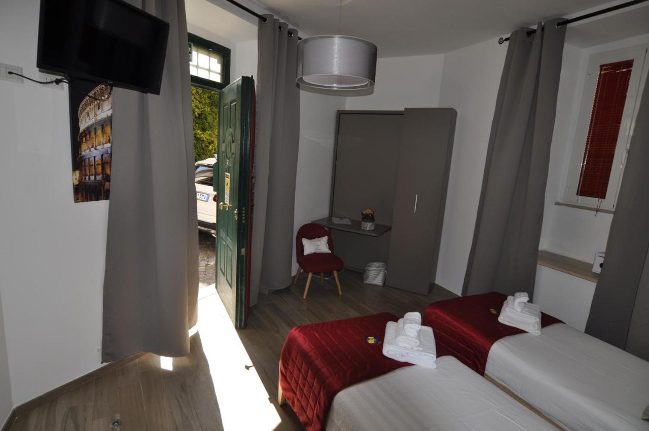 Flatinrome Trastevere Deluxe Rooms - Green Patio Bagian luar foto