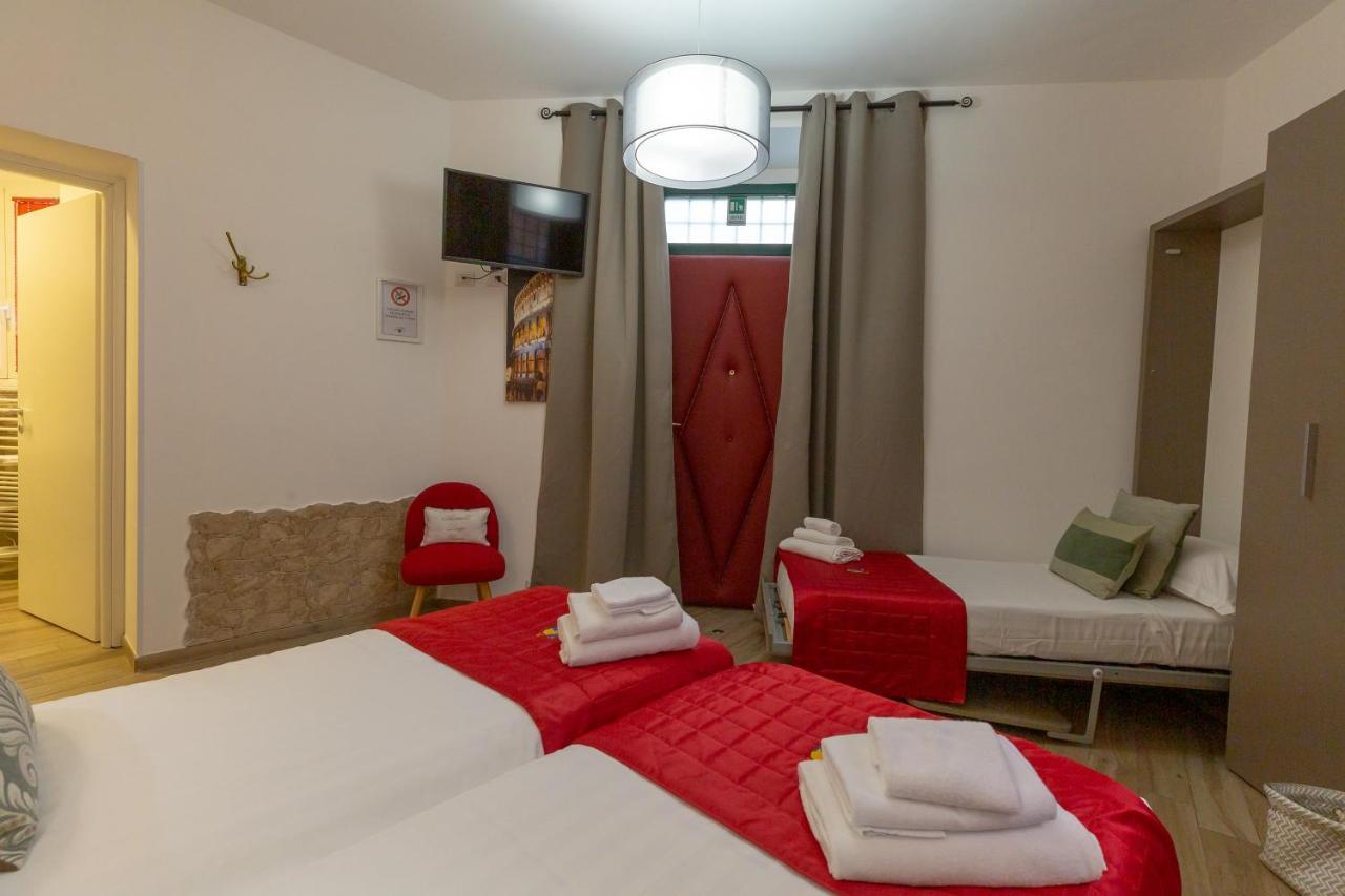 Flatinrome Trastevere Deluxe Rooms - Green Patio Bagian luar foto