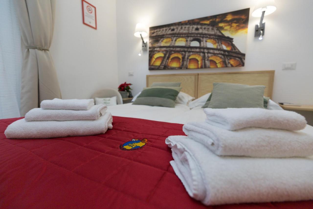 Flatinrome Trastevere Deluxe Rooms - Green Patio Bagian luar foto