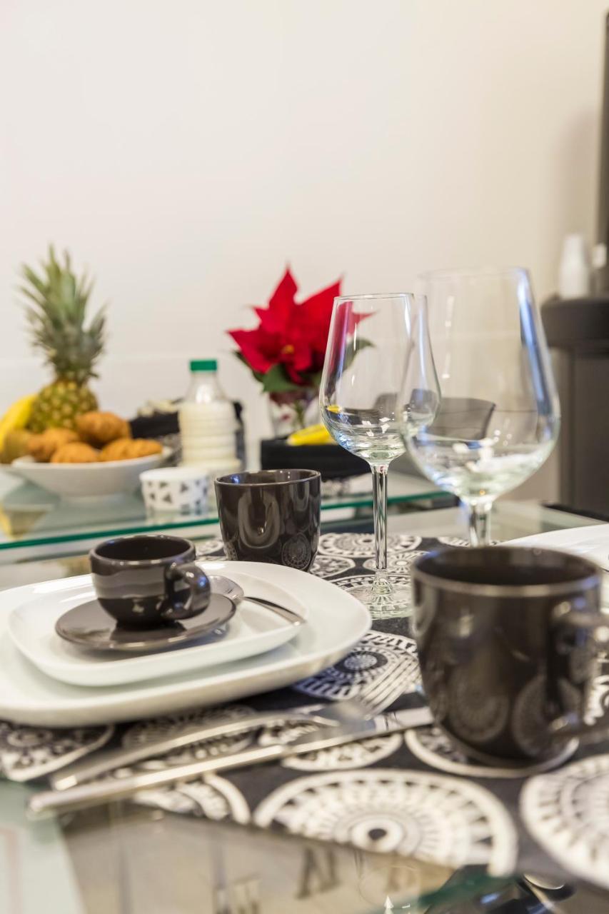 Flatinrome Trastevere Deluxe Rooms - Green Patio Bagian luar foto